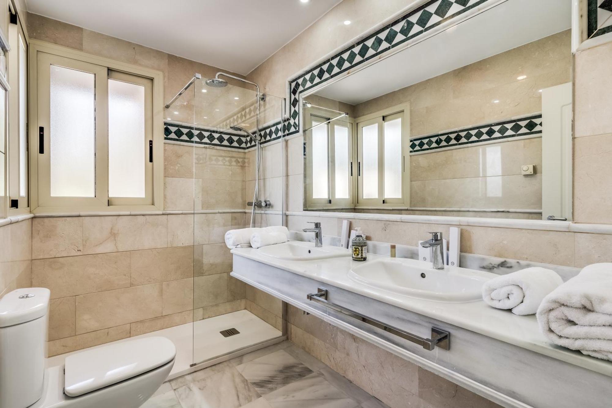 Molo Residences Boutique Apartments & Spa 마르베야 외부 사진