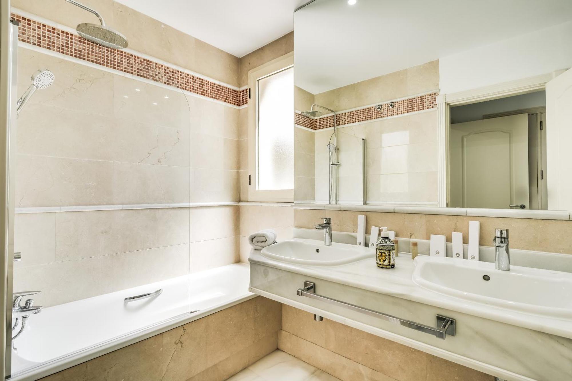 Molo Residences Boutique Apartments & Spa 마르베야 외부 사진