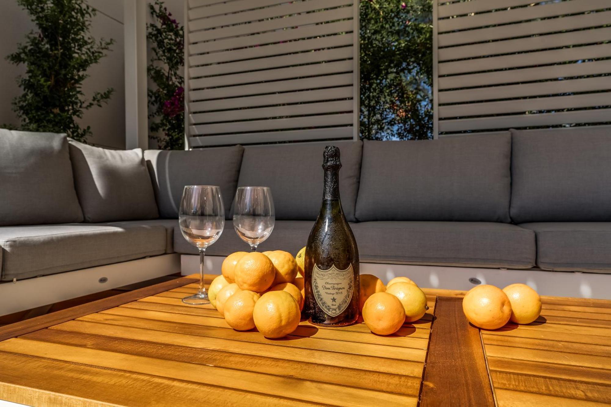 Molo Residences Boutique Apartments & Spa 마르베야 외부 사진