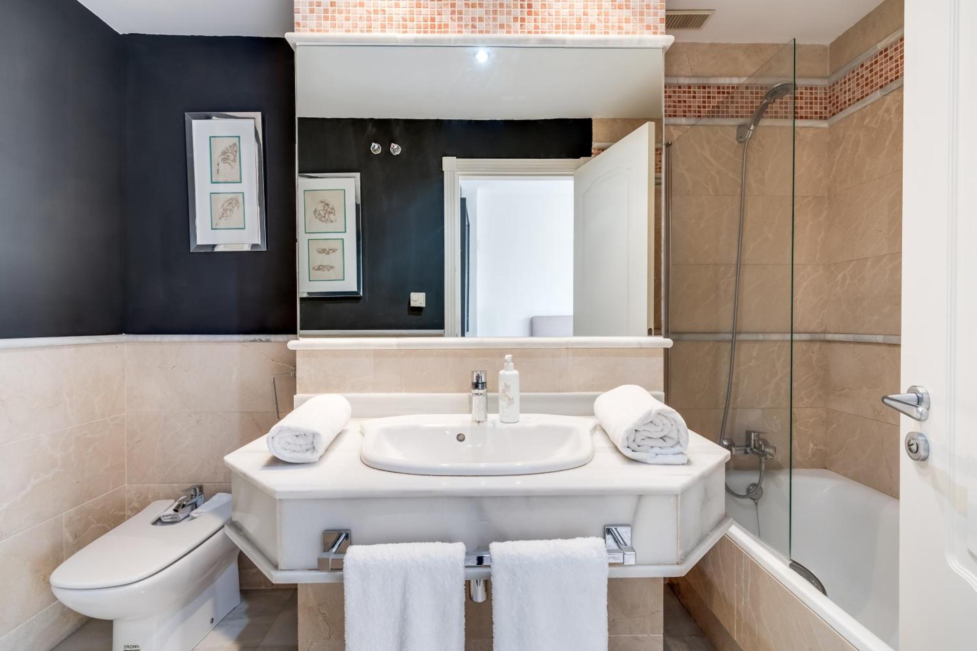 Molo Residences Boutique Apartments & Spa 마르베야 외부 사진